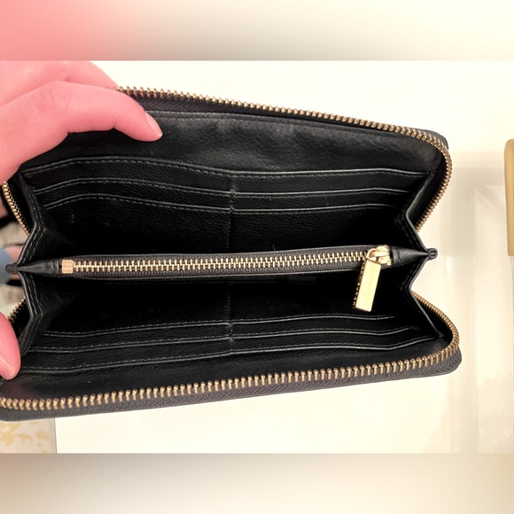 Tory Burch Wallet - Picture 3 of 3